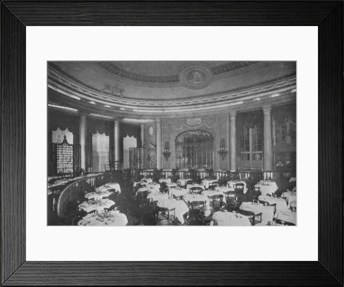 Framed Print : The Ritz Carlton Restaurant on board the ocean liner SS Leviathan, 1923 Framed Print : The Ritz Carlton Restaurant on board the ocean liner SS Leviathan, 1923