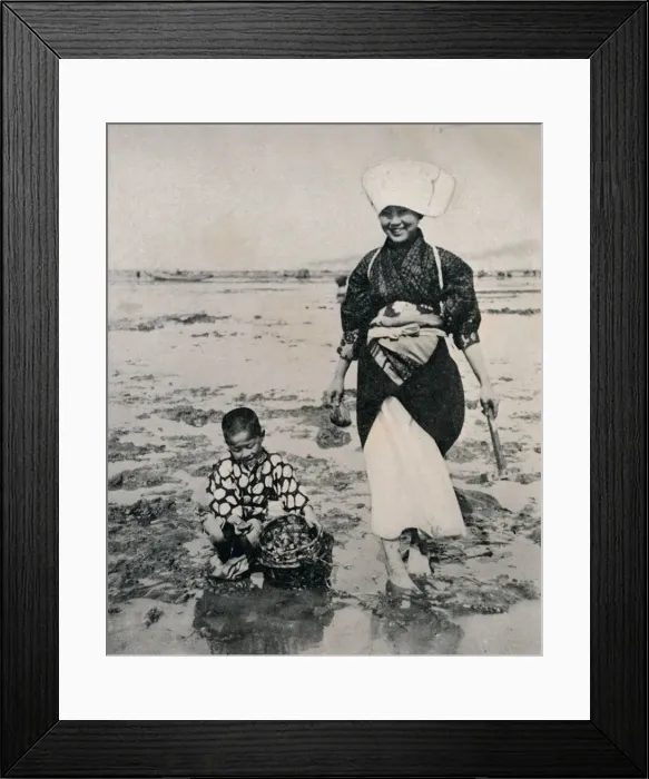 Framed Print : Digging clams at low-tide in Tokyo Bay, c1900, (1921). Artist: Julian Leonard Street Framed Print : Digging clams at low-tide in Tokyo Bay, c1900, (1921). Artist: Julian Leonard Street