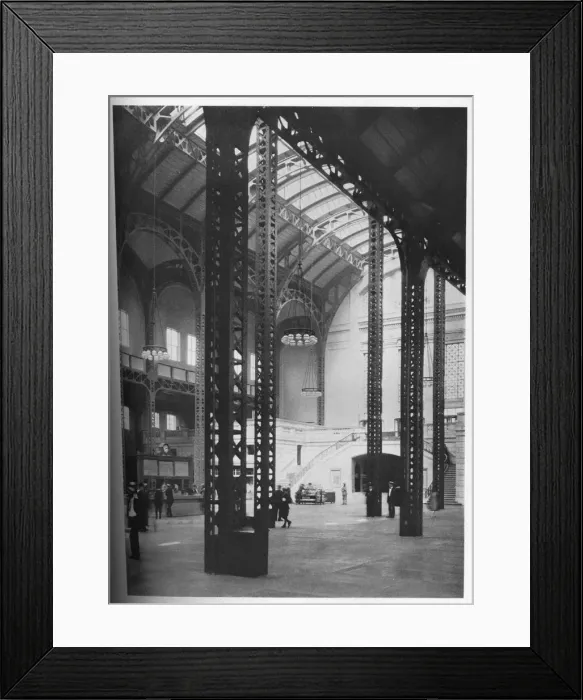 Framed Print : Secondary concourse, Chicago Union Station, Illinois, 1926 Framed Print : Secondary concourse, Chicago Union Station, Illinois, 1926