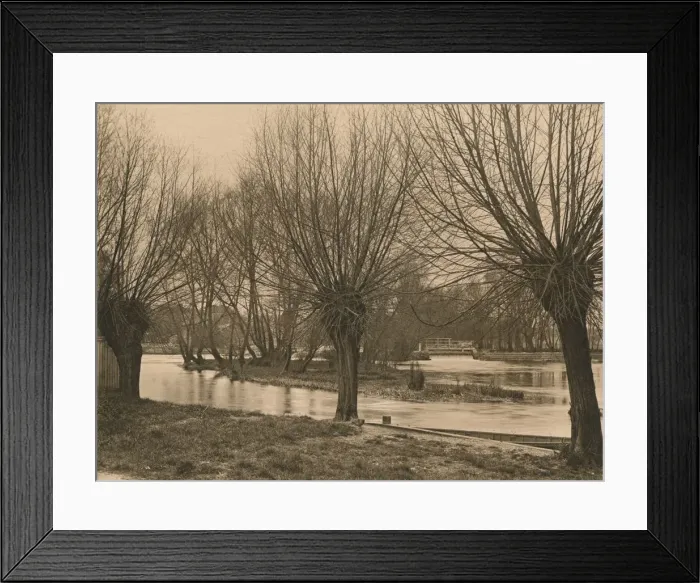 Framed Print : Pangbourne Weir, 1902 Framed Print : Pangbourne Weir, 1902