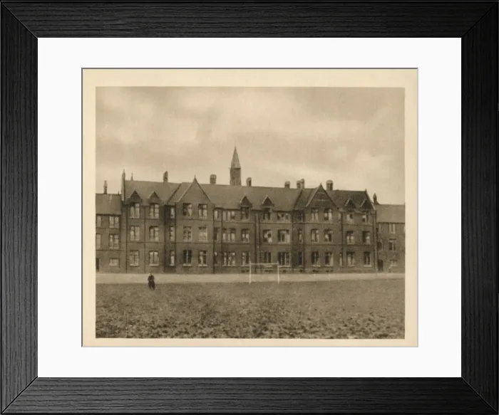 Framed Print : Bedford School, 1923 Framed Print : Bedford School, 1923