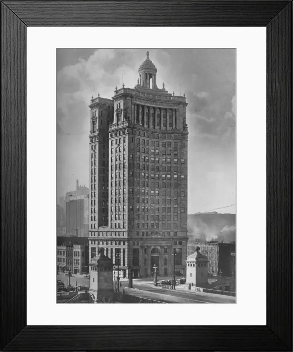 Framed Print : London Guarantee & Accident Building, Chicago, Illinois, 1924 Framed Print : London Guarantee & Accident Building, Chicago, Illinois, 1924