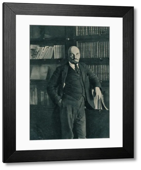 Framed Print : Vladimir Ilich Lenin, Russian Bolshevik leader, in the Kremlin, Moscow, Russia, October, 1918 Framed Print : Vladimir Ilich Lenin, Russian Bolshevik leader, in the Kremlin, Moscow, Russia, October, 1918