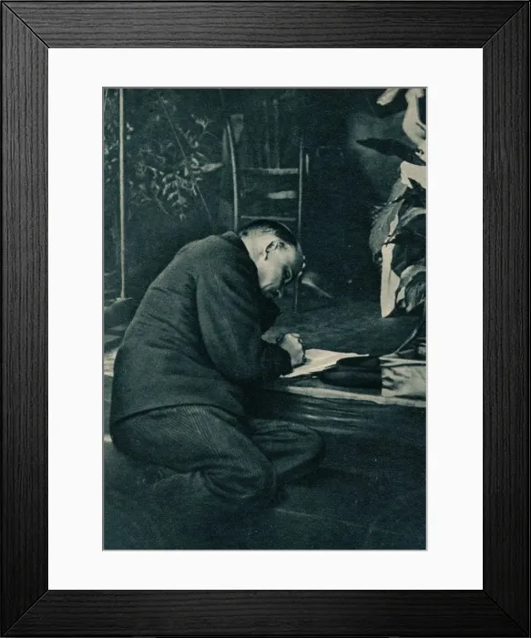 Framed Print : Vladimir Ilich Lenin, Russian Bolshevik leader, Russia, July, 1921 Framed Print : Vladimir Ilich Lenin, Russian Bolshevik leader, Russia, July, 1921