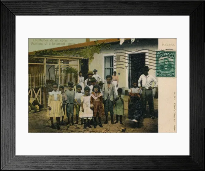Framed Print : Habitantes de un solar. Dwellers of a tenement house, c1913 Framed Print : Habitantes de un solar. Dwellers of a tenement house, c1913