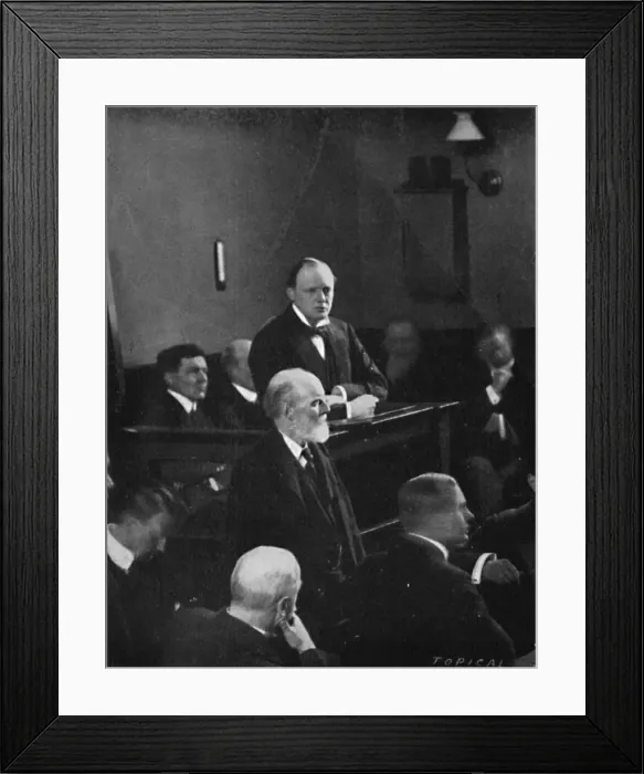 Framed Print : Churchill giving evidence regarding the Sidney Street incident, 1911, (1945) Framed Print : Churchill giving evidence regarding the Sidney Street incident, 1911, (1945)
