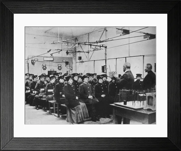 Framed Print : German women being trained as tramway workers in Berlin, 1915 Framed Print : German women being trained as tramway workers in Berlin, 1915