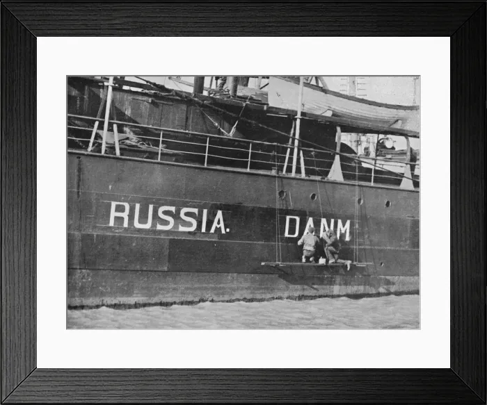 Framed Print : Precautions taken by neutral vessels against the German submarine menace, 1915 Framed Print : Precautions taken by neutral vessels against the German submarine menace, 1915