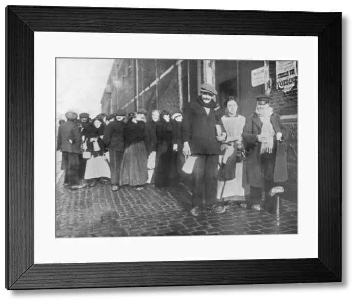 Framed Print : Waiting for relief rations at Bruges, 1915 Framed Print : Waiting for relief rations at Bruges, 1915