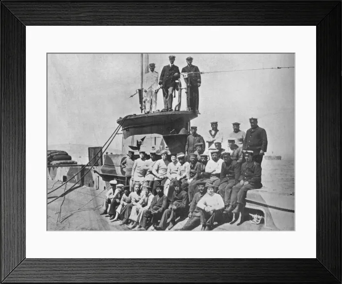 Framed Print : The officers and crew of the HM Submarine E14, 1915 Framed Print : The officers and crew of the HM Submarine E14, 1915