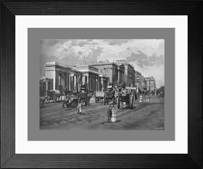Framed Print : Hyde Park Corner, London, c1900. Artist: Frith & Co Framed Print : Hyde Park Corner, London, c1900. Artist: Frith & Co