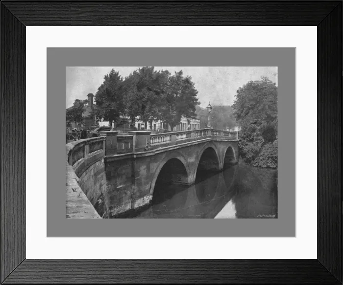 Framed Print : Leamington Bridge, c1900. Artist: Valentine & Sons Framed Print : Leamington Bridge, c1900. Artist: Valentine & Sons