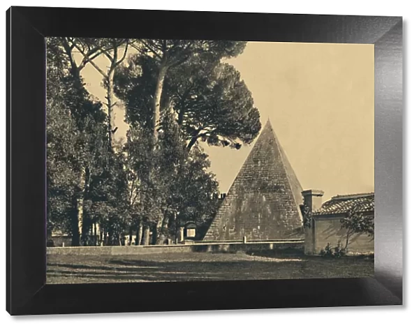 Roma - Sepulchal pyramid of Caius Caestius - Gate of Saint Paul on the Ostia road, 1910