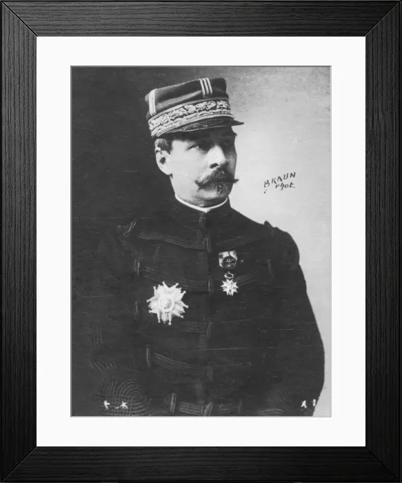 Framed Print : General Dodds, c1893. Artist: Adolphe Braun Framed Print : General Dodds, c1893. Artist: Adolphe Braun