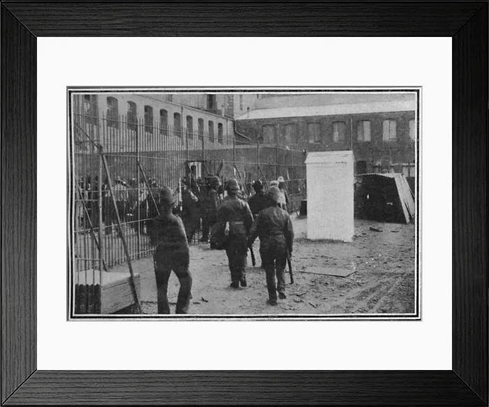Framed Print : Boer prisoners of War at Capetown - The Customs of War, 1900. Artist: Horace W Nicholls Framed Print : Boer prisoners of War at Capetown - The Customs of War, 1900. Artist: Horace W Nicholls