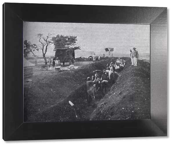 Mafeking: Natives Digging a Trench, 1902. Artist: WH Weekes
