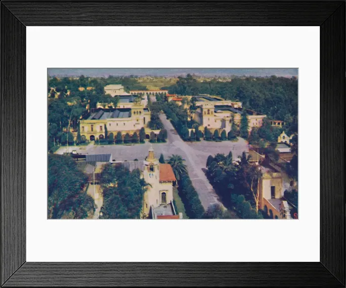 Framed Print : Cafe of the World and Casa del Rey Moro, c1935