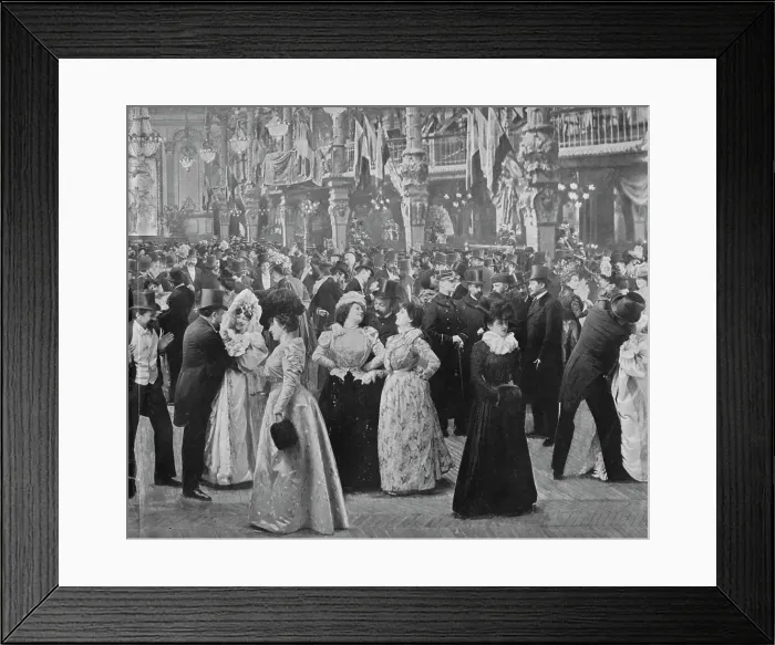 Framed Print : Le Casino De Paris, 1900 Framed Print : Le Casino De Paris, 1900