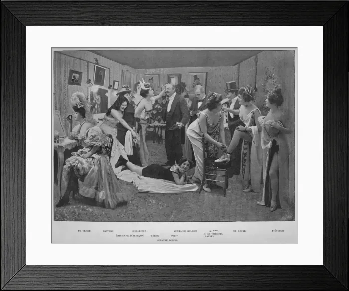 Framed Print : Ces Damess Amusent, 1900 Framed Print : Ces Damess Amusent, 1900