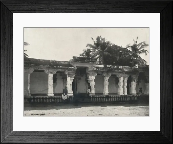 Framed Print : Wandelhalle eines Hindutempels, Ceylon, 1926 Framed Print : Wandelhalle eines Hindutempels, Ceylon, 1926