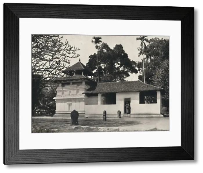 Framed Print : Gedige Vihara, Kandy (Beispiel eines buddhistischen Tempels im Stile eines Hinduheiligtums, Dewale Framed Print : Gedige Vihara, Kandy (Beispiel eines buddhistischen Tempels im Stile eines Hinduheiligtums, Dewale