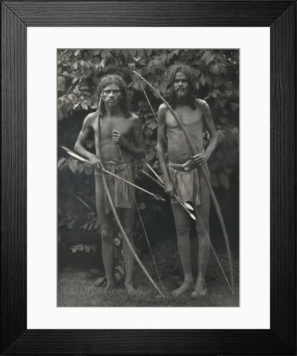 Framed Print : Wedda mit Bogen und Pfeilen, 1926 Framed Print : Wedda mit Bogen und Pfeilen, 1926