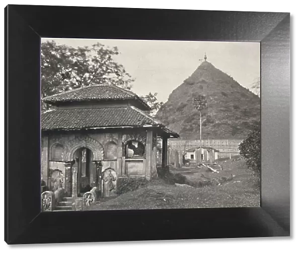 Ruwanwali Dagoba zu Anuradhapura. Ostseite, 1926