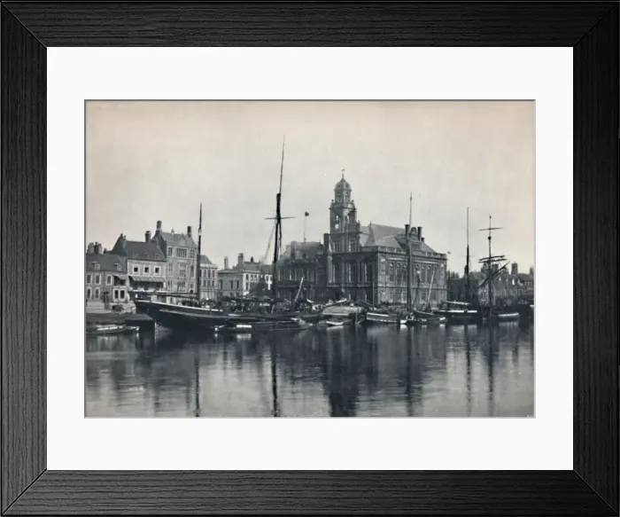 Framed Print : Great Yarmouth - The Town Hall, 1895 Framed Print : Great Yarmouth - The Town Hall, 1895