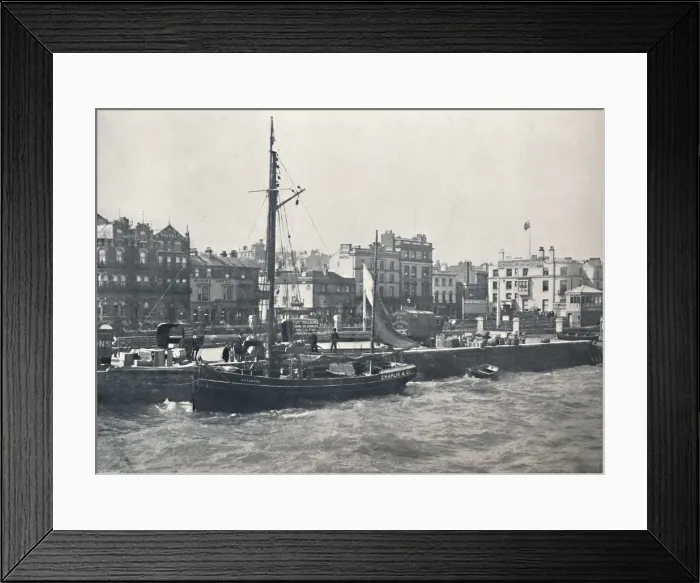 Framed Print : Ryde - The Esplanade, 1895 Framed Print : Ryde - The Esplanade, 1895