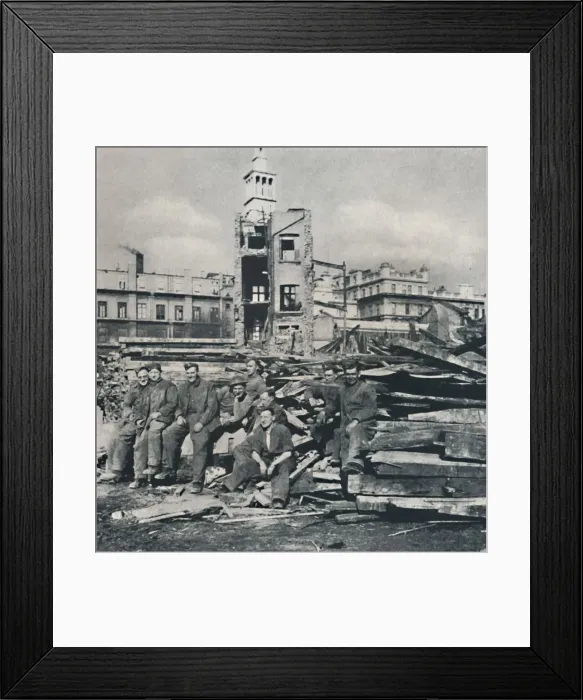 Framed Print : Against the ruins, 1941. Artist: Cecil Beaton Framed Print : Against the ruins, 1941. Artist: Cecil Beaton