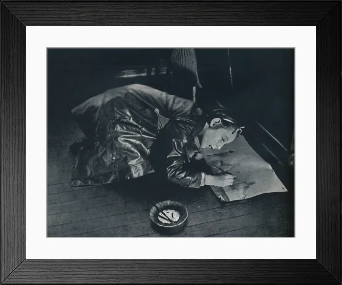 Framed Print : A little girl left behind imagines the trek to the country, 1941. Artist: Cecil Beaton Framed Print : A little girl left behind imagines the trek to the country, 1941. Artist: Cecil Beaton