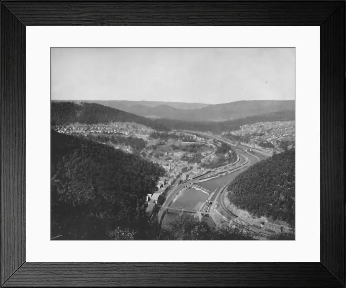 Framed Print : The Great Loop at Mauch Chunk, 19th century Framed Print : The Great Loop at Mauch Chunk, 19th century