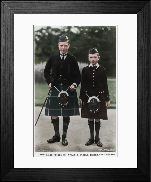 Framed Print : The Prince of Wales and Prince Henry, c1910(?). Artist: Ernest Brooks Framed Print : The Prince of Wales and Prince Henry, c1910(?). Artist: Ernest Brooks
