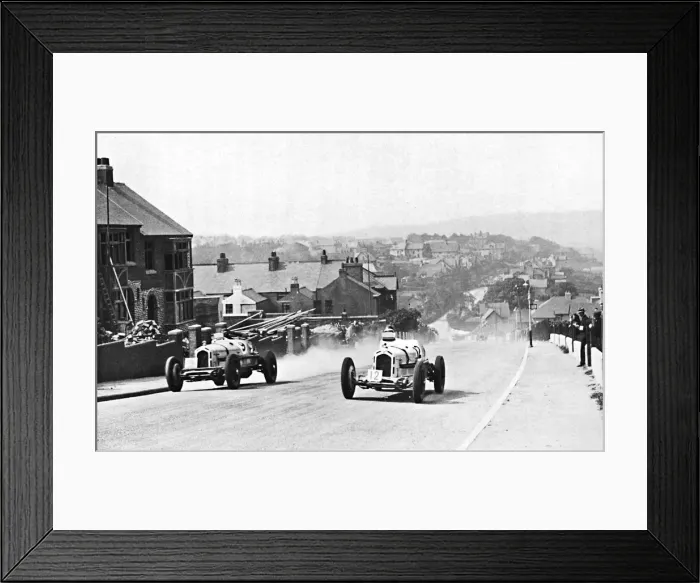 Framed Print : Road racing in the Isle of Man, 1937, 1937 Framed Print : Road racing in the Isle of Man, 1937, 1937