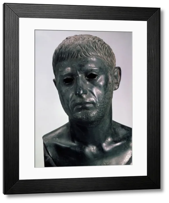 Framed Print : Portrait of a Roman (Sextus Pompey?), 2 H. of 1th cen. BC. Artist: Classical Antiquities Framed Print : Portrait of a Roman (Sextus Pompey?), 2 H. of 1th cen. BC. Artist: Classical Antiquities