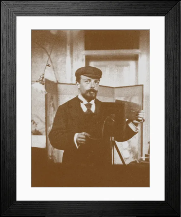 Framed Print : Self-portrait Artist: Veyre, Gabriel (1871-1936) Framed Print : Self-portrait Artist: Veyre, Gabriel (1871-1936)