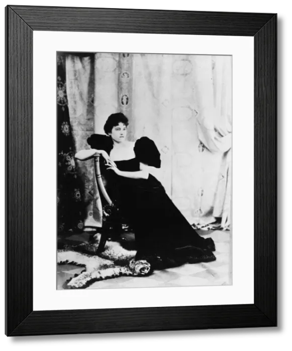 Framed Print : Misia Natanson. Artist: Anonymous Framed Print : Misia Natanson. Artist: Anonymous