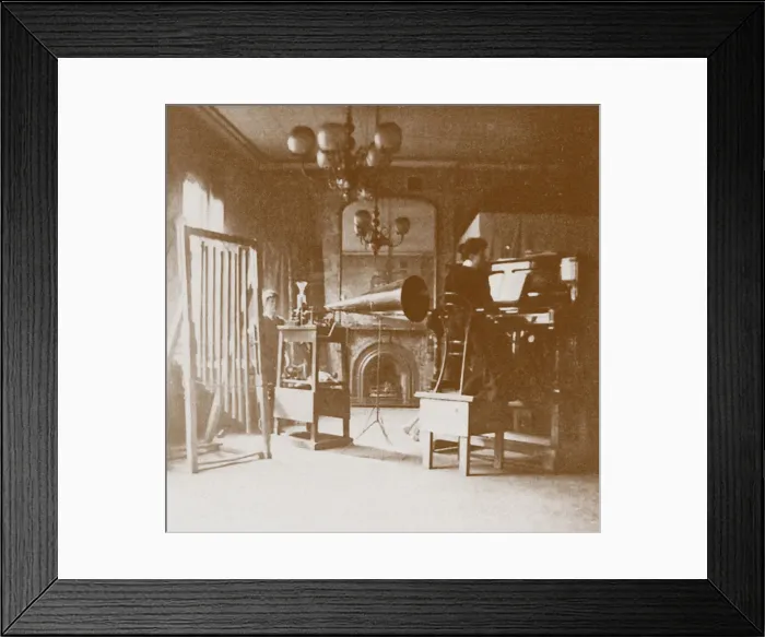 Framed Print : A lady pianist at the first Emil Berliner studio in London, Cockburn Hotel, 1898. Artist: Anonymous Framed Print : A lady pianist at the first Emil Berliner studio in London, Cockburn Hotel, 1898. Artist: Anonymous
