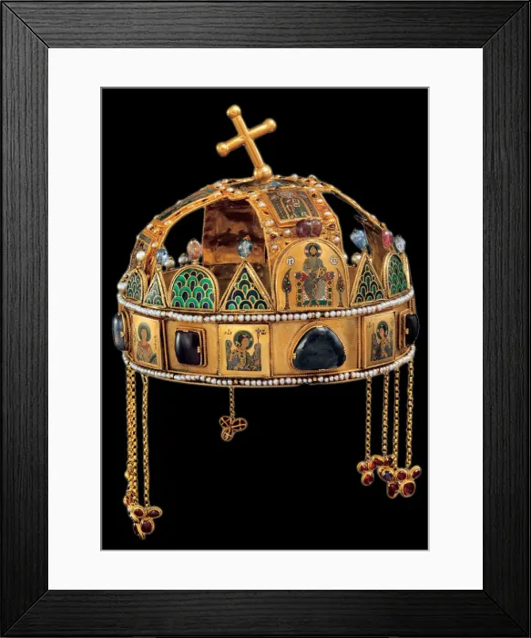 Framed Print : The Holy Crown of Hungary, 12th century. Artist: Historic Object Framed Print : The Holy Crown of Hungary, 12th century. Artist: Historic Object