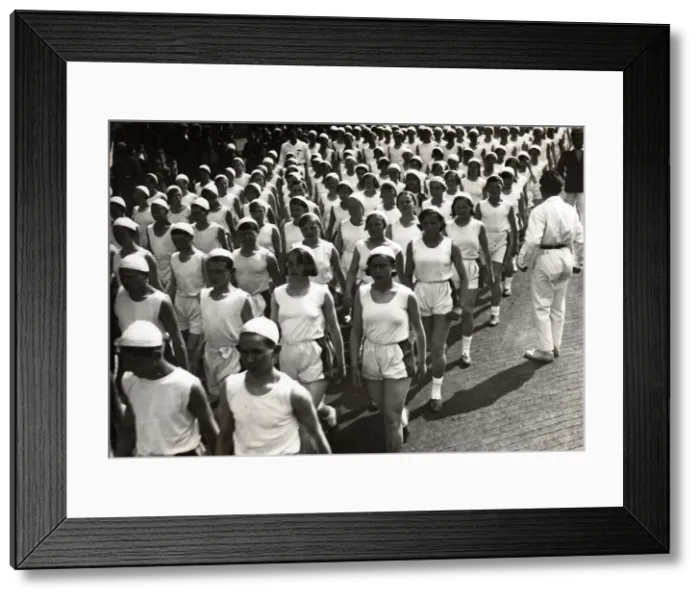 Framed Print : Parade, c. 1930. Artist: Magaziner, Semyon Abramovich (1886-1940) Framed Print : Parade, c. 1930. Artist: Magaziner, Semyon Abramovich (1886-1940)
