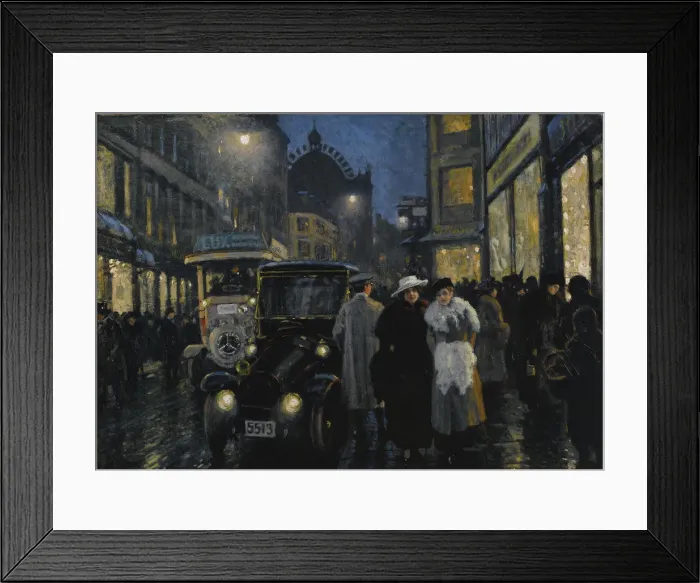 Framed Print : An evening stroll on the boulevard Framed Print : An evening stroll on the boulevard