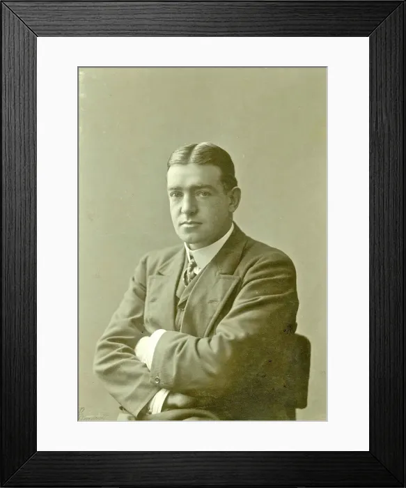 Framed Print : Sir Ernest Shackleton Framed Print : Sir Ernest Shackleton