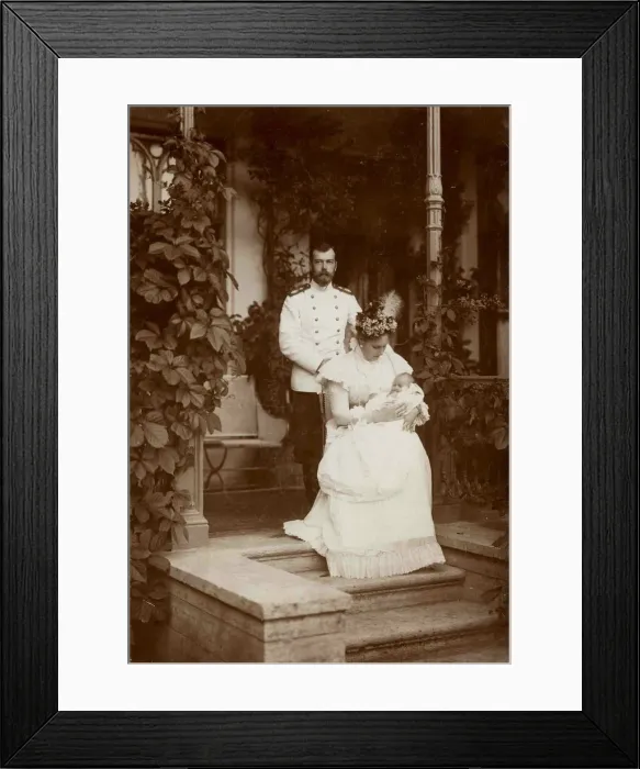 Framed Print : Tsar Nicholas II and Empress Alexandra Fyodorovna with their second daughter, Grand Duchess Tatyana Framed Print : Tsar Nicholas II and Empress Alexandra Fyodorovna with their second daughter, Grand Duchess Tatyana