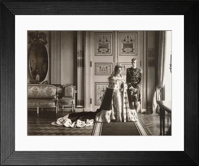 Framed Print : Grand Duchess Maria Pavlovna and Prince Wilhelm, Duke of Sodermanland. Wedding photo in Catherine Pa Framed Print : Grand Duchess Maria Pavlovna and Prince Wilhelm, Duke of Sodermanland. Wedding photo in Catherine Pa