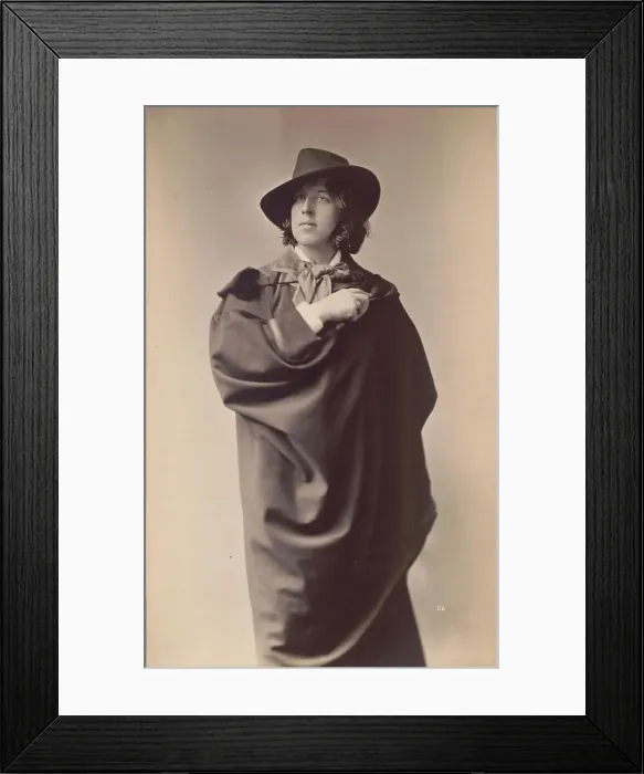 Framed Print : Portrait of Oscar Wilde (1854-1900), 1882 Framed Print : Portrait of Oscar Wilde (1854-1900), 1882