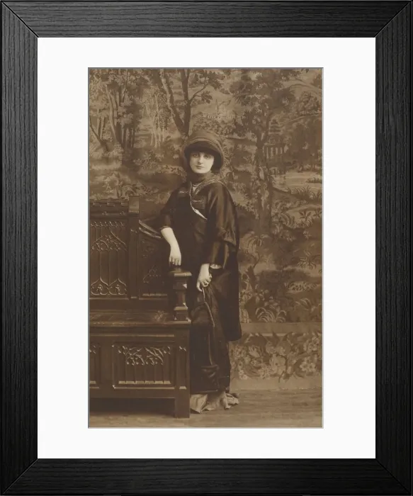 Framed Print : Portrait of Anna-Elisabeth, Comtesse Mathieu de Noailles (1876-1933) Framed Print : Portrait of Anna-Elisabeth, Comtesse Mathieu de Noailles (1876-1933)