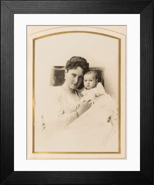 Framed Print : Empress Alexandra Fyodorovna with the infant Anastasia, fourth and youngest daughter of Nicholas II Framed Print : Empress Alexandra Fyodorovna with the infant Anastasia, fourth and youngest daughter of Nicholas II