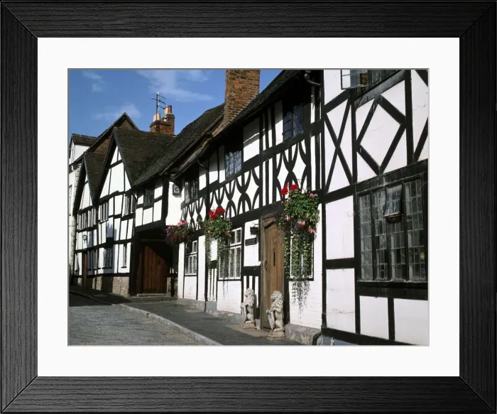 Framed Print : Timber-framed Tudor buildings in Mill Street, Warwick Framed Print : Timber-framed Tudor buildings in Mill Street, Warwick