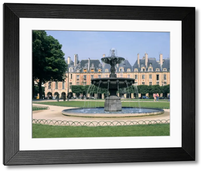 Framed Print : Place des Vosges, Paris, France Framed Print : Place des Vosges, Paris, France
