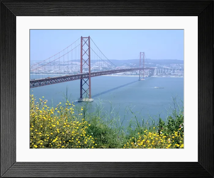 Framed Print : 25th April Bridge over the River Tagus, Lisbon, Portugal Framed Print : 25th April Bridge over the River Tagus, Lisbon, Portugal